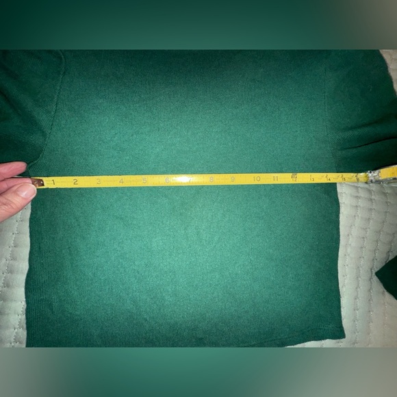 Reformation Cydney Forest green mock neck top. Size XS. VGUC. - Picture 13 of 16